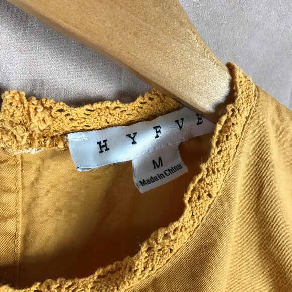 HYFVE Ruffle Yellow Eyelet Flutter Top Size Medium - Picture 5 of 6